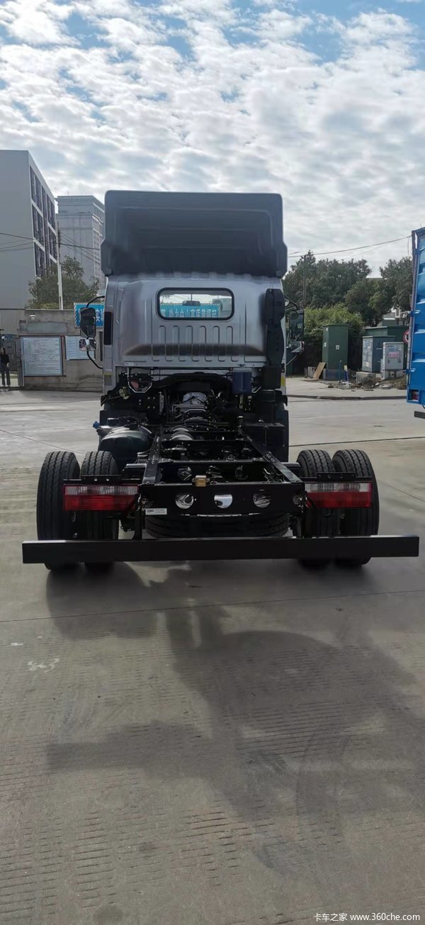 一汽解放轻卡J6F大柴4DD150匹火热销售中