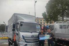 欧马可2.3米宽体蓝牌仓栅绝版车再交车一台