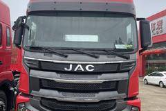 格尔发国六6×2，A5W康明斯320马力，法士特9档，9.5米箱