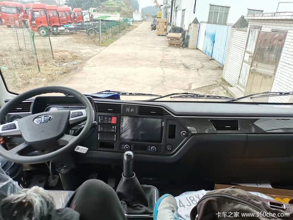 解放新款jk6前四后四98米载货车优惠促销活动进行时