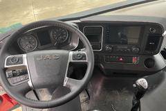 格尔发4×2国六A5X六缸玉柴245马力，法士特8档，6.8米