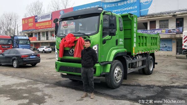 陕汽商用X9 4.2米自卸车交付用户！