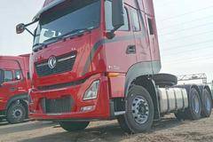 万 事 俱 备 ， 只 欠 东 风 。