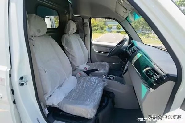 优惠多多 活动多多 华晨鑫源新能源欢迎您的致电咨询