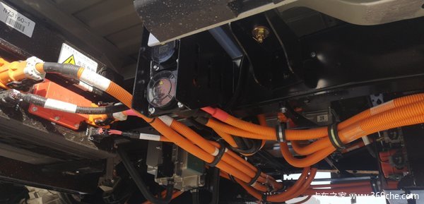 冰点行动 优惠多多 华晨鑫源新能源欢迎您的致电咨询