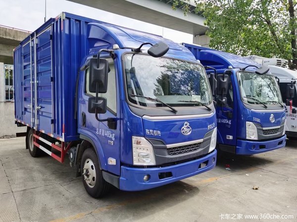 国六爆发力超强4.2厢车,爬坡下海无所不能