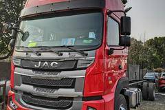 杭州江淮汽车4S店，9.6米大单桥锡柴260马力新车到店