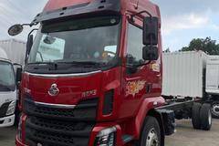 乘龙M3大单桥9.7米到车啦 快递运输标杆车型