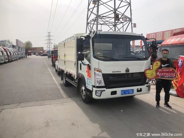 恭喜恭喜老板喜提悍将豪沃轻卡 喜提悍将载货车