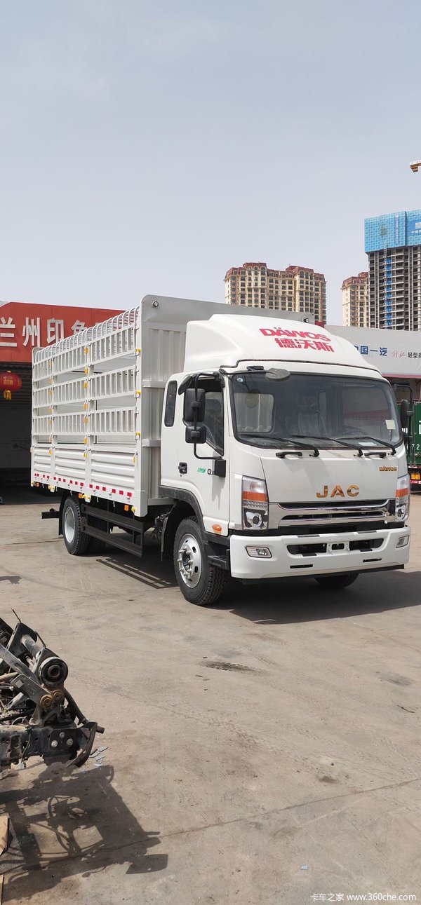 喜迎五一劳动节，上汽轻卡优惠促销活动进行中！