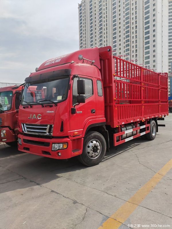 喜迎五一劳动节，上汽轻卡优惠促销活动进行中！