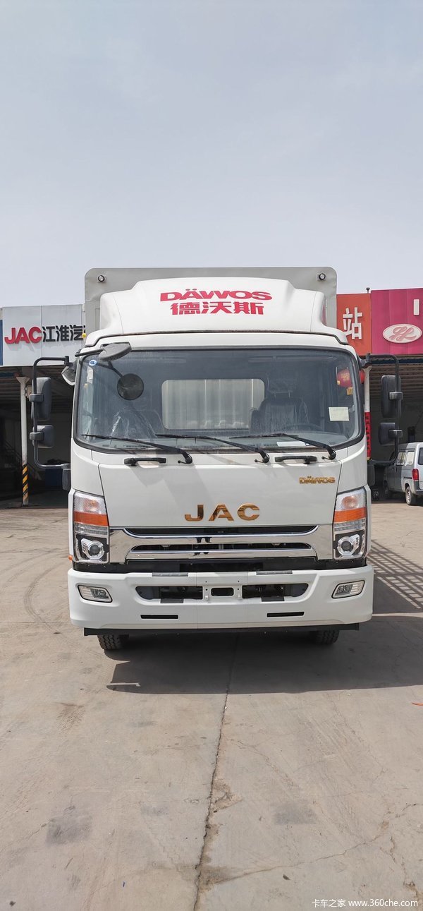 喜迎五一劳动节，上汽轻卡优惠促销活动进行中！