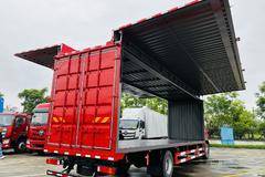 欧航9.78米飞翼交付客户，现车特惠30000