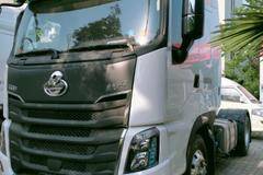 柳汽乘龙H7520马力伊顿变速箱自动挡牵引车，快递快运行业的神话