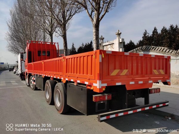 汕德卡8X4载货大促销,现车,现车。机不可失!