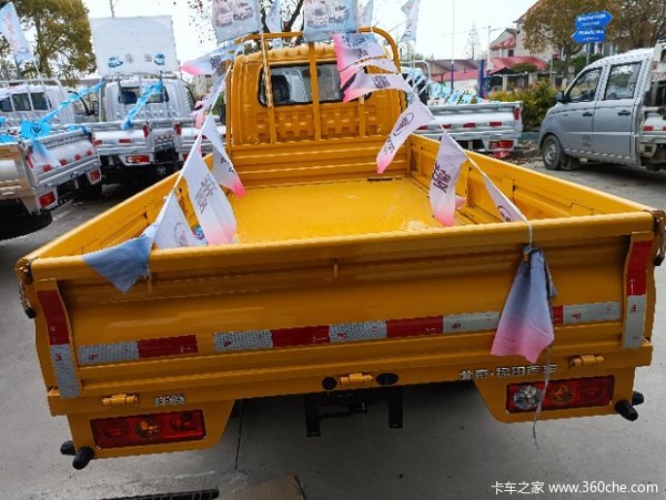 东安1.6动力122马力,空调方助力最高配置驾驶室,本月促销活动