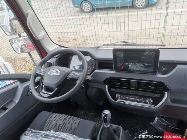 �����Ῠ����Ծ�������ʻ�ң�2.3�׿����������������һ̨