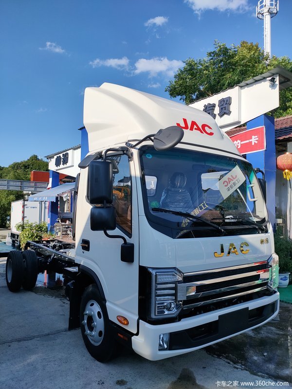 帅铃2.2动力全新“标宽体”全新设计驾驶台，新品到店通知