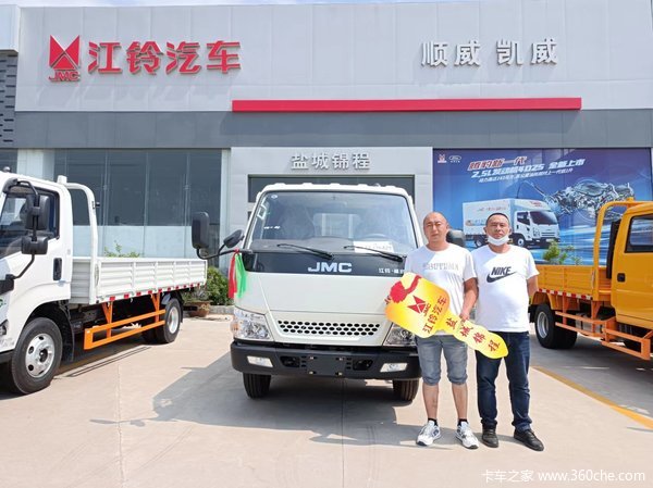 恭喜周老板在佳运 喜提顺威窄体载货车