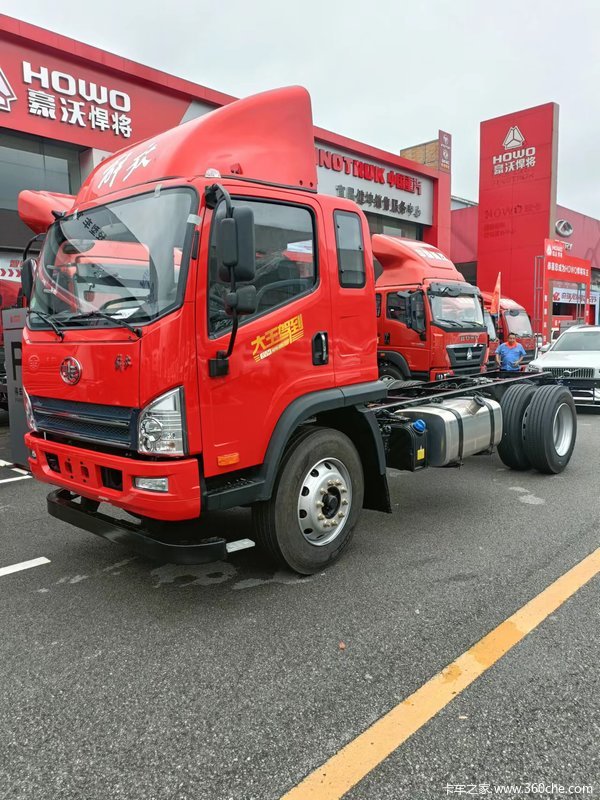 新车到店 大王驾到4.8米,18吨户哦,全国跑无压力