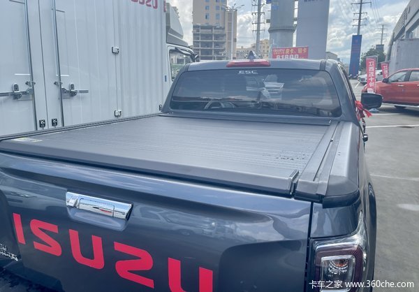 ��ʮ��D-MAXƤ����ʱ������ �Ż�0.3��