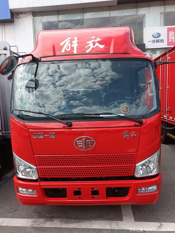 J6F新款车型,170马力,法士特8档变速箱,新规下的王者车型