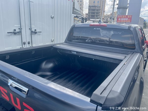 ���Ž�����ʮ��D-MAXƤ����ʱ������ �Ż�0.3��