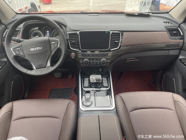 厦门江西五十铃铃拓皮卡限时促销中 优惠0.5万