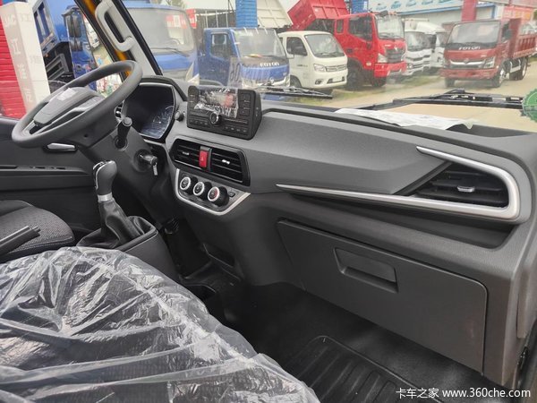 S100小卡宽体 独一无二的宽体排半驾驶室