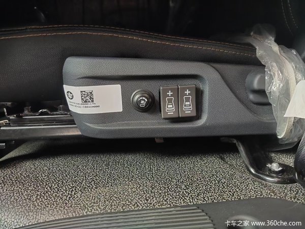 �������ذ�����;�����У���ӭ�����Գ��Լ�