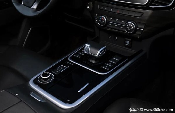 厦门江西五十铃优惠0.5万 厦门市五十铃铃拓皮卡火热促销中