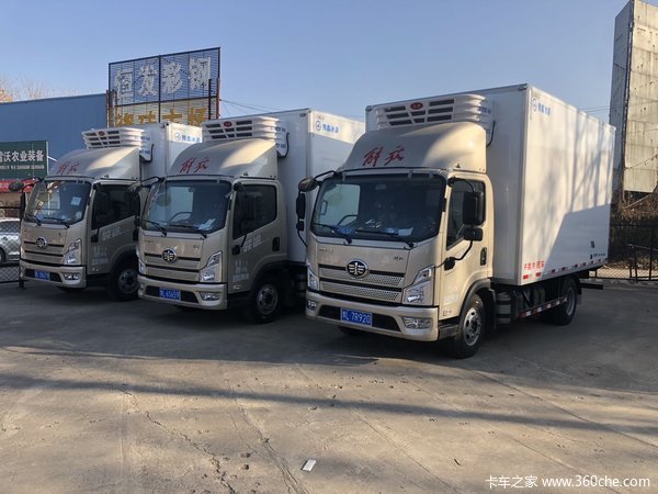 恭喜漯河市吴总喜提解放轻卡冷藏车10台