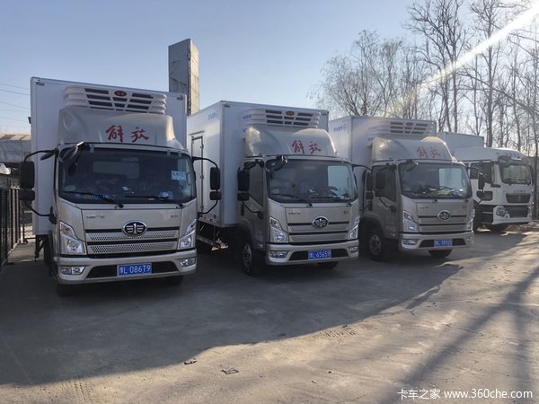 恭喜漯河市吴总喜提解放轻卡冷藏车10台