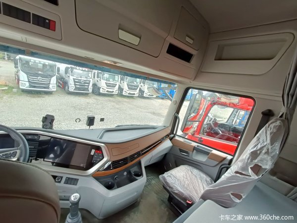 �������ɫ����ѡ����������µ׸Ͽ충����