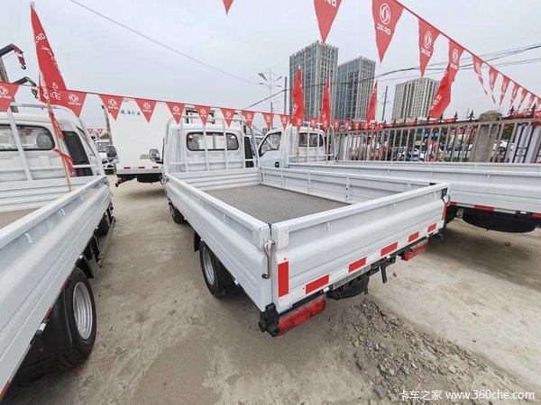 柴油款小卡,经济实惠,载货能力强,市内物流的不二之选