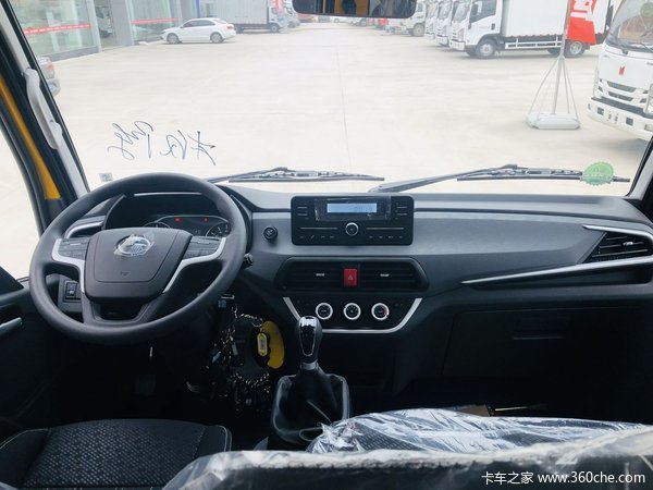 上汽轻卡S100宽体排半小卡 是你不二的选择