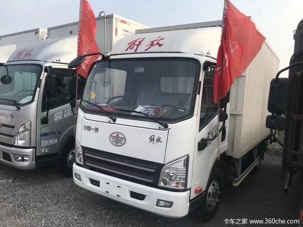 受到疫情促销。 一汽解放虎VN中体驾驶室国六 锡柴130马力,五