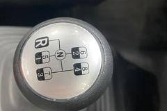 东风天锦6.8米，290马力天龙驾驶室冷藏车