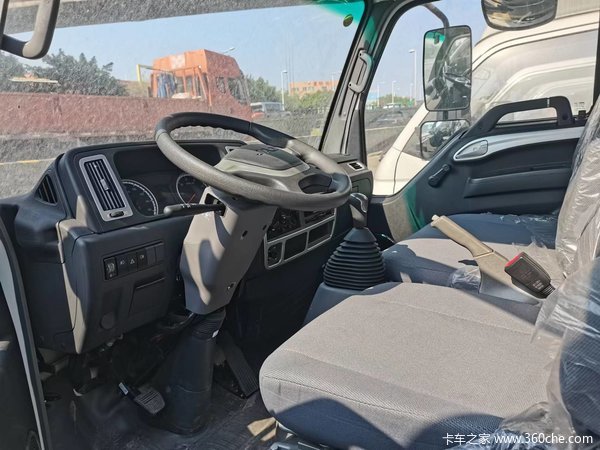 全新车双排五座箱式货车，白菜价销售～