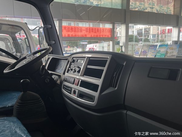解放公狮特价车型，市场巨惠，欲购从速