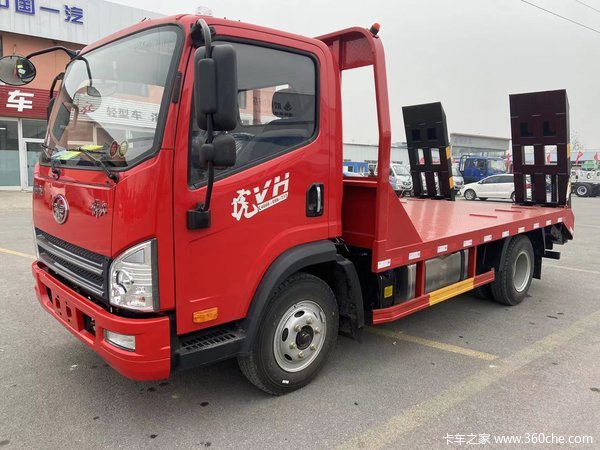 一汽解放平板运输车,4.21*2.3,挖机专用,140马力高低档