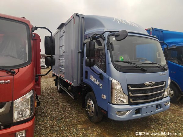 福田新款领航M5,搭配全柴152马力发动机,5档法士特6档万里扬