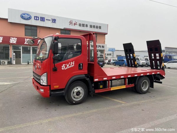 一汽解放平板运输车,云内140马力,8档变速箱,4.21*2.3