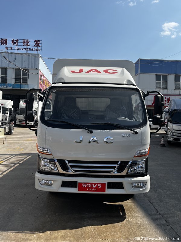 骏铃V5副变数批量到车、欢迎新老客户前来试乘试驾!