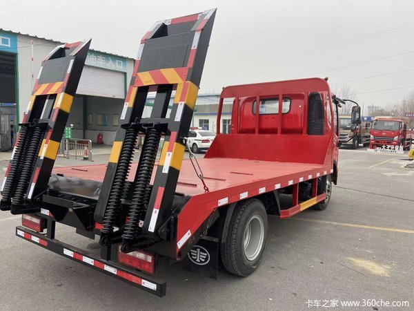 一汽解放平板运输车,140马力,法士特8档,4210*2300