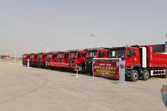 10台德龙M3000S自卸车成功交付客户