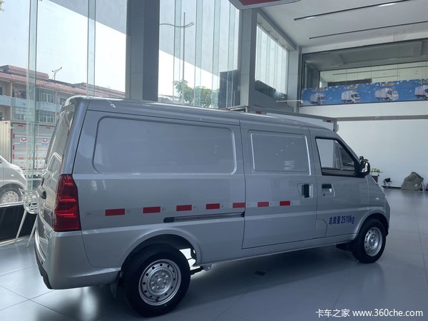 优惠4.8万 东莞市五菱EV50电动封闭厢货火热促销中