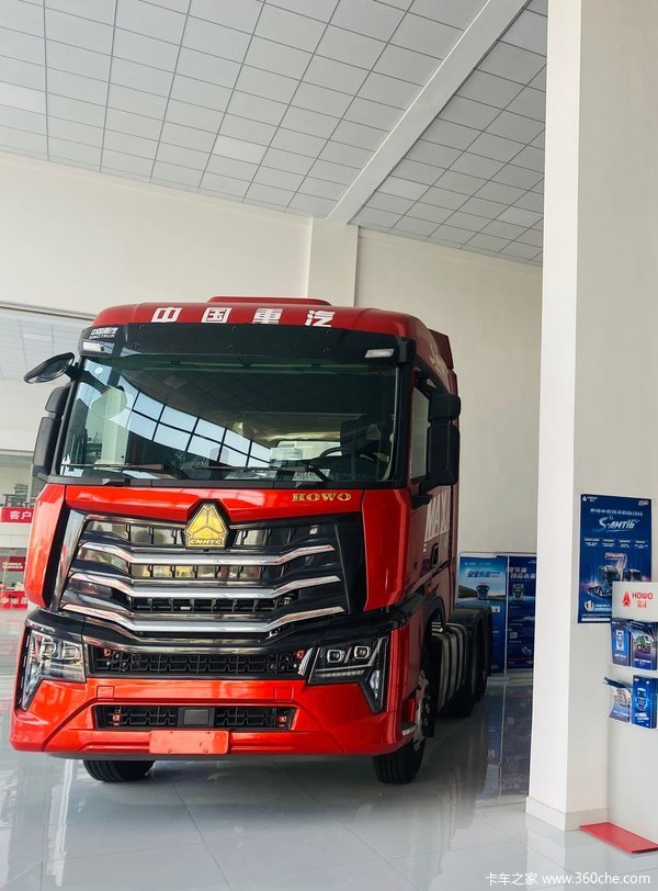 新车到店 杭州市HOWO Max牵引车仅需42.5万元