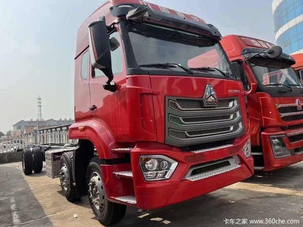 前四后四，7.8米，9.6米，厂家金融，4万提车