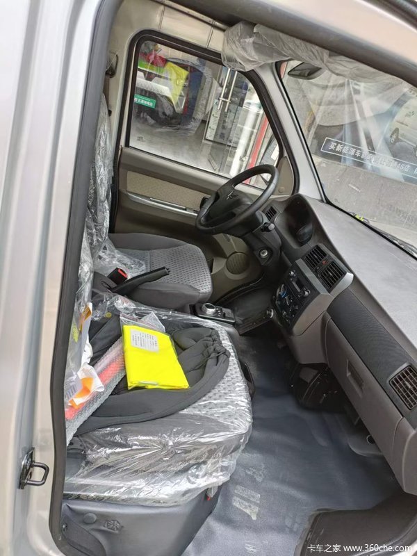 五菱冰宝冷藏车，宁德时代电池，仅此一台，先到先得。